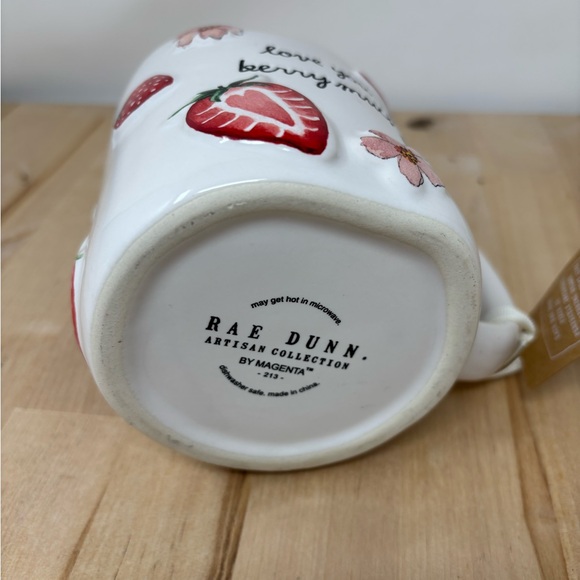 Rae Dunn Valentine LOVE YOU BERRY MUCH Mug Double Sided Pink Interior New - Picture 4 of 4